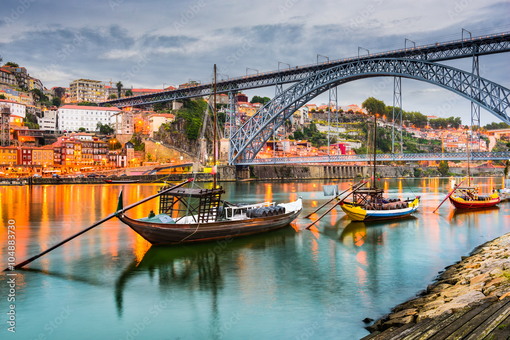 杜罗河上的葡萄牙港