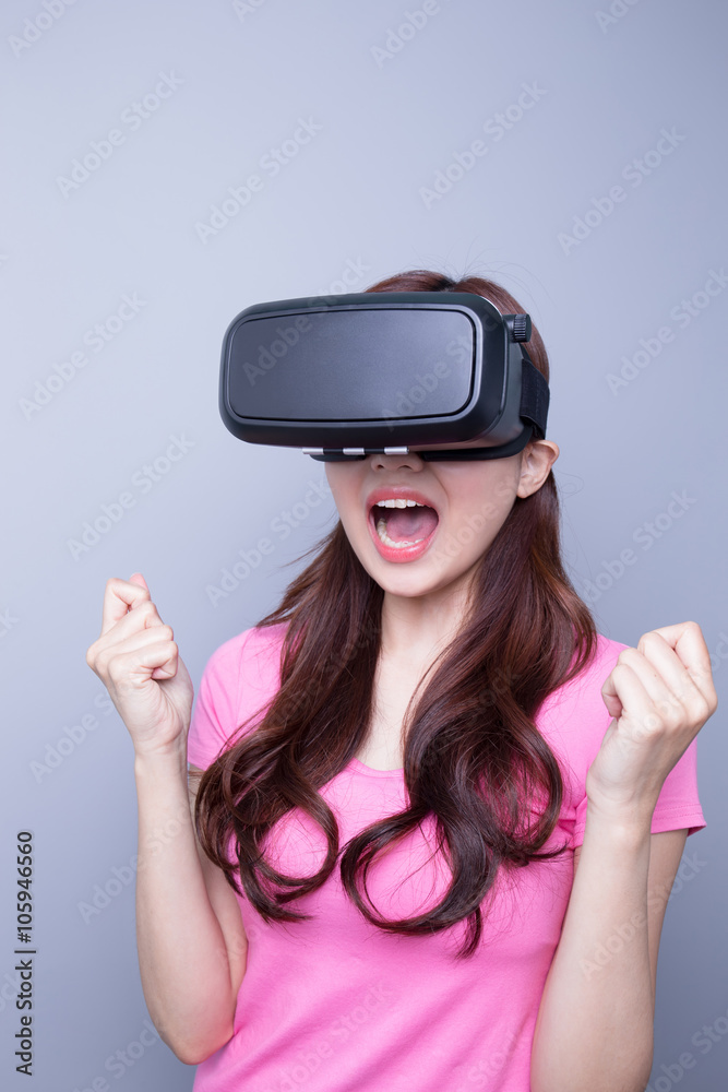 害怕女人观看虚拟现实
