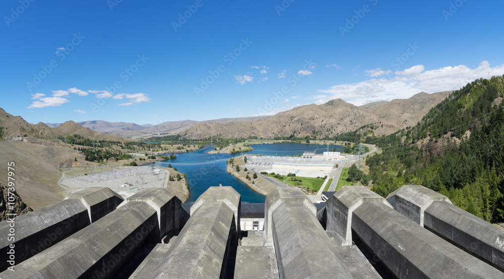 新西兰夏季水电站