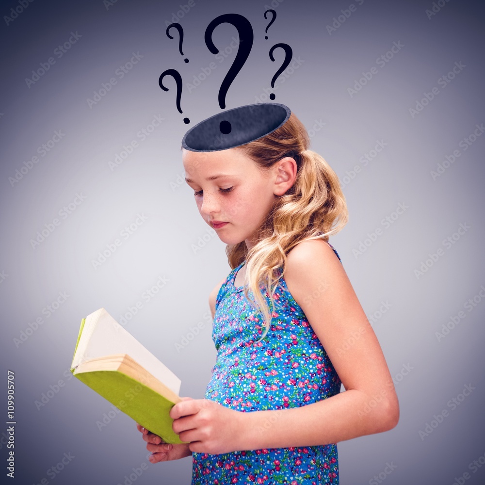 女孩在图书馆看书的合成图像