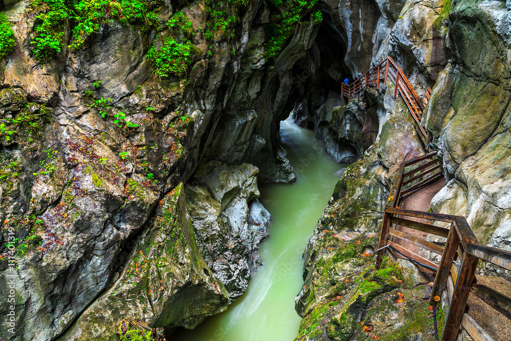 欧洲奥地利萨尔茨卡默古特地区令人惊叹的Lammerklamm峡谷