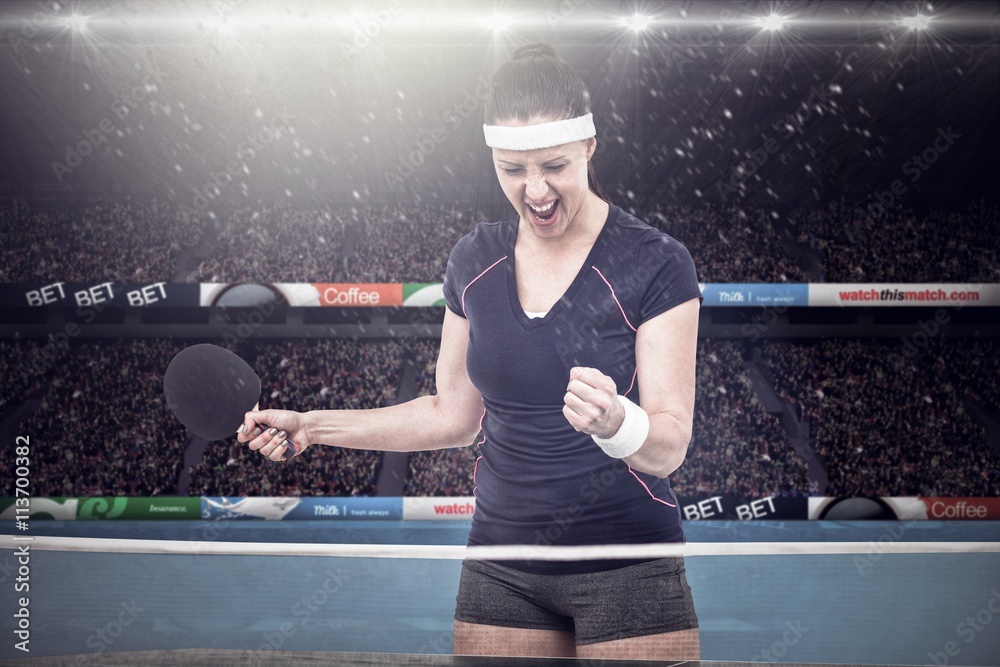女乒乓球运动员获胜后摆姿势的合成图