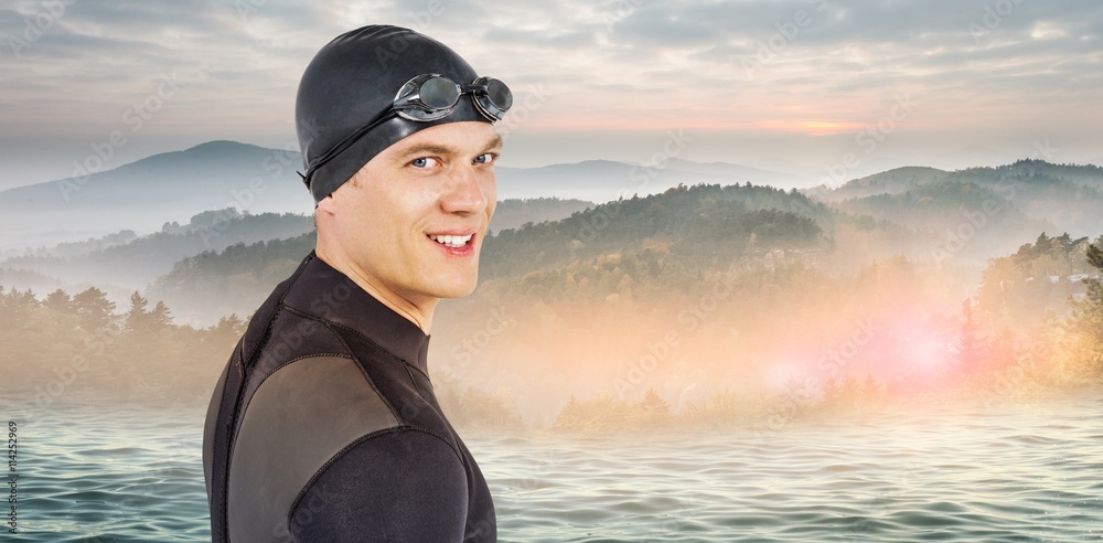 穿着潜水服的自信游泳运动员的特写合成图像