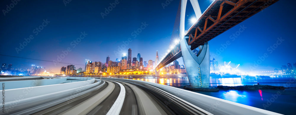 重庆夜晚的桥梁、公路、城市景观和天际线