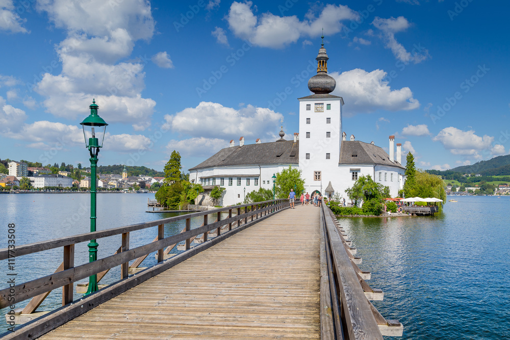 奥地利萨尔茨卡默古特地区Gmunden的特劳恩塞湖城堡