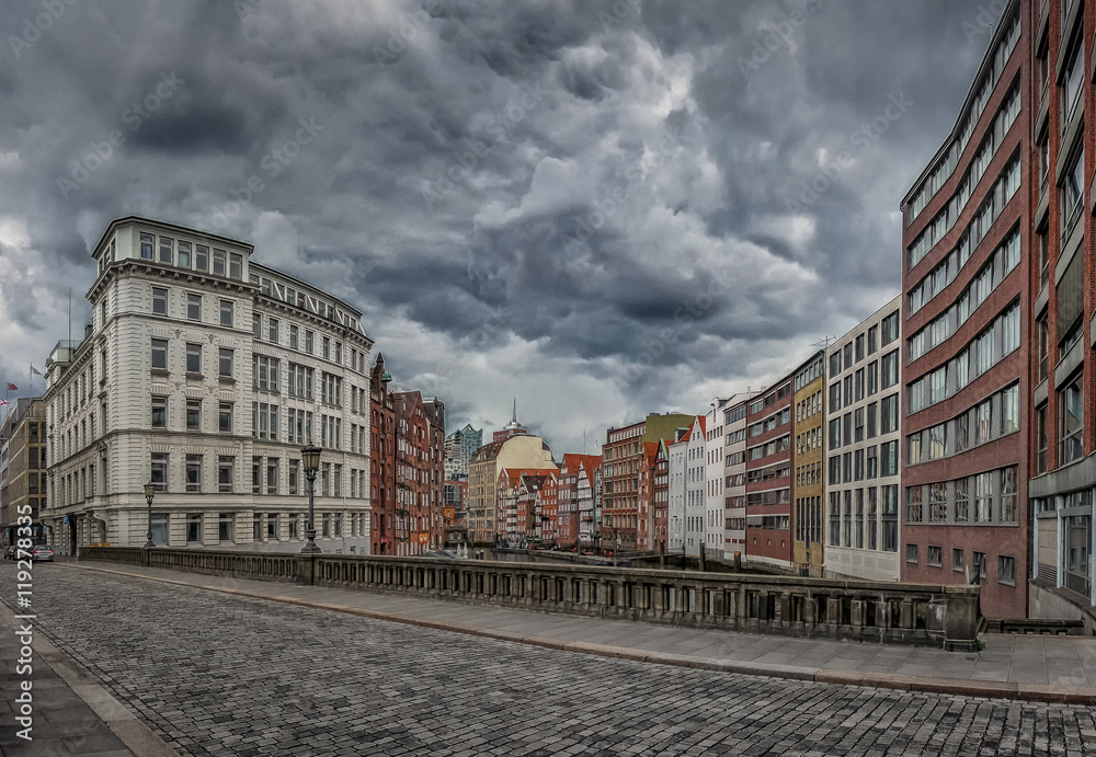 德国汉堡著名的拥有五颜六色建筑的霍尔茨布鲁克