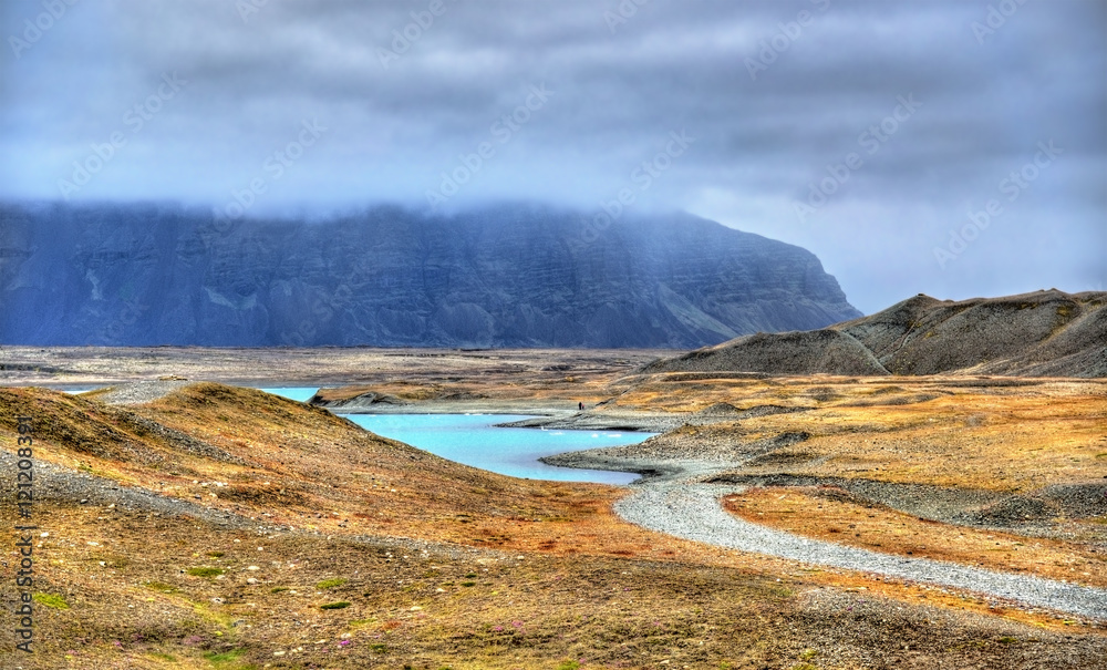 冰岛Jokulsarlon冰川泻湖附近的景观