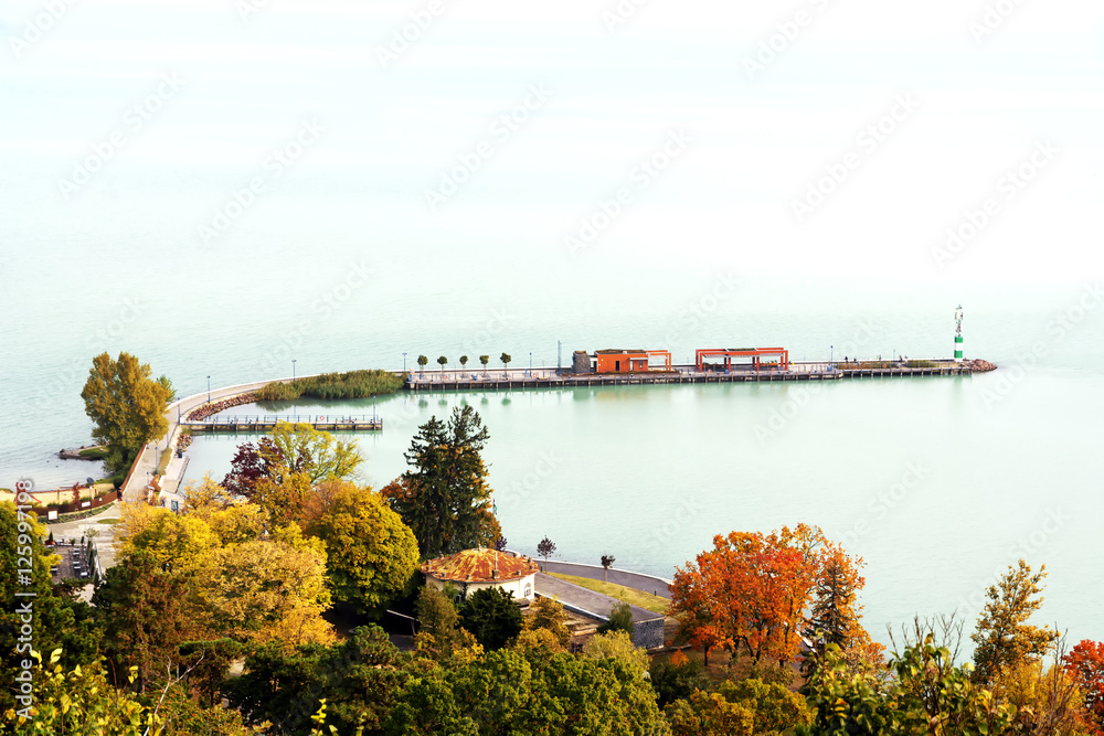 匈牙利蒂哈尼巴拉顿湖景观