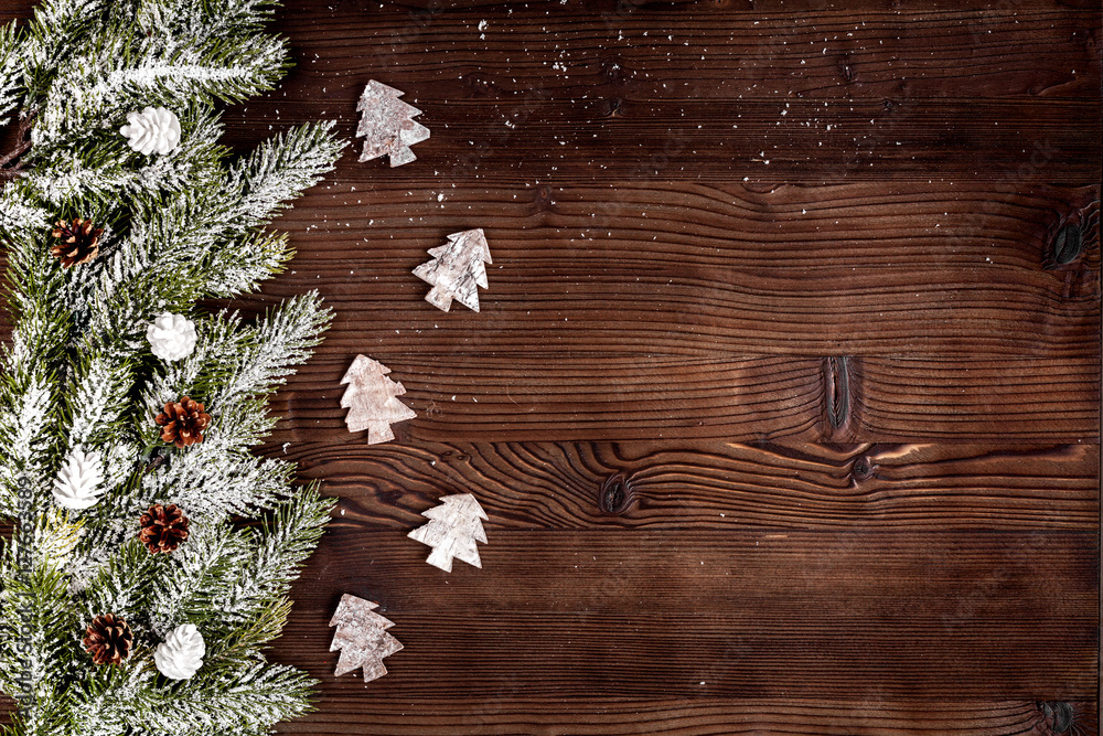 圣诞装饰品深色木质背景新年俯视图