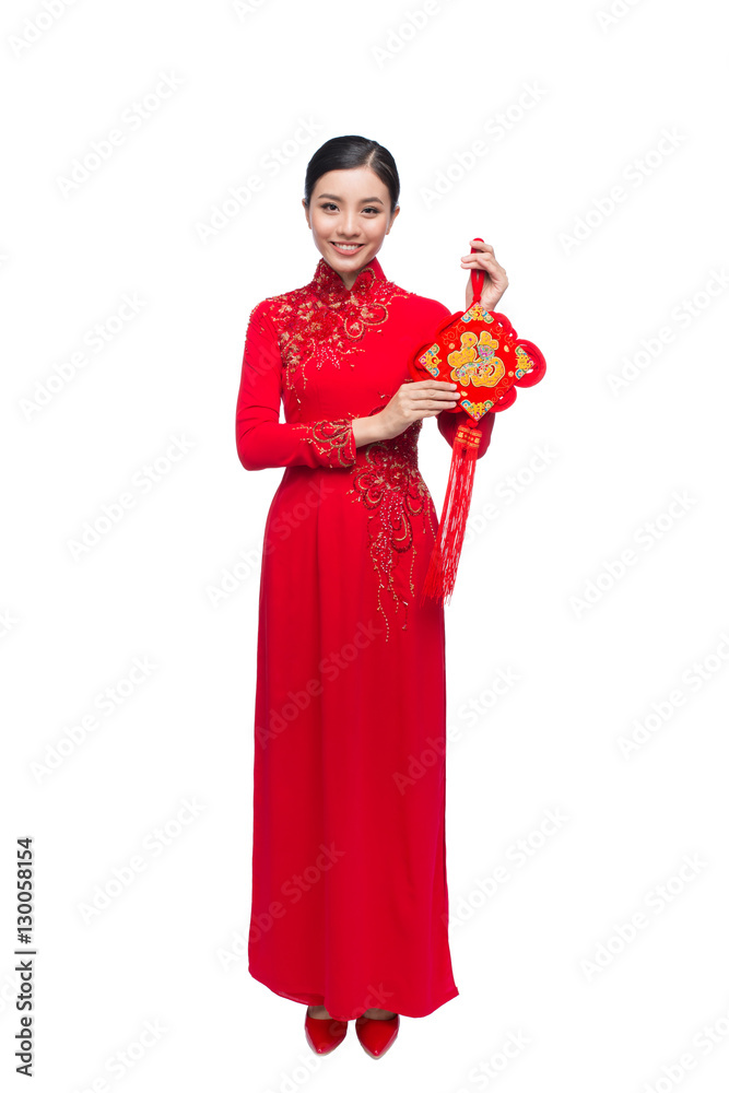 传统节日费用上的亚洲美女肖像