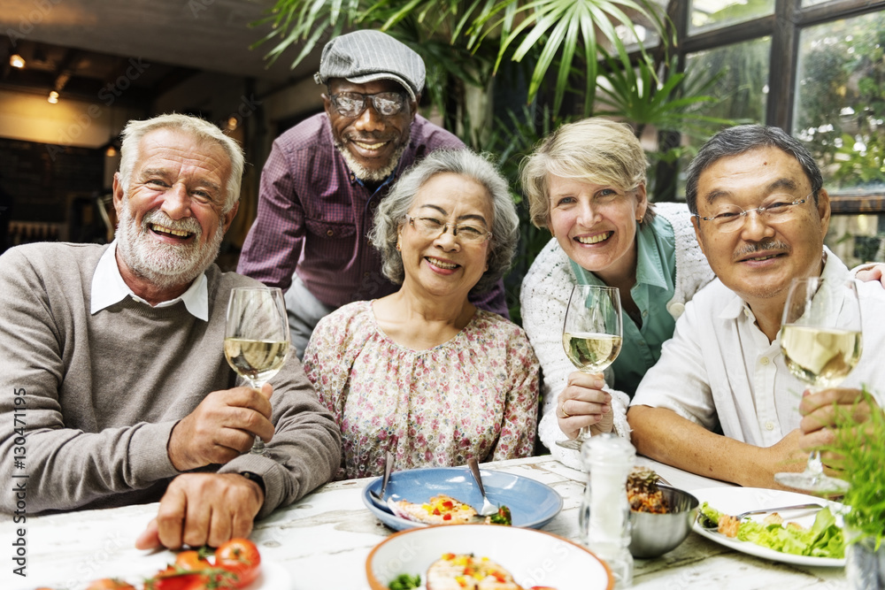 老年人退休群体遇见幸福观