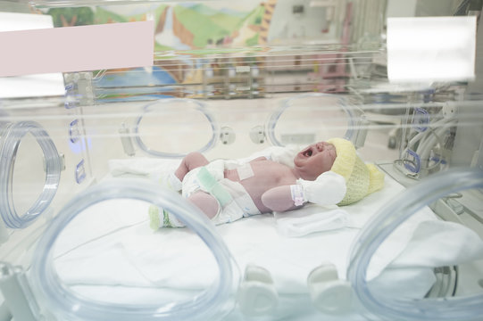 Neonatal incubators