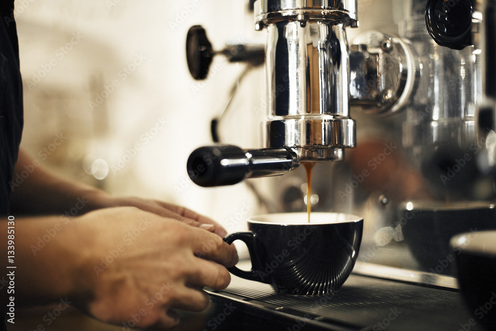 咖啡制作商务咖啡馆咖啡师概念