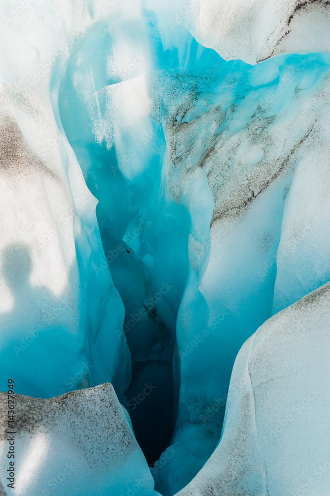 新西兰南岛福克斯冰川洞穴