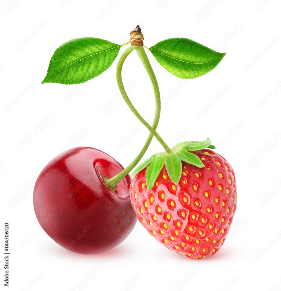 孤立的浆果。甜樱桃和草莓果实在一个茎上，在白色背景上孤立，带c