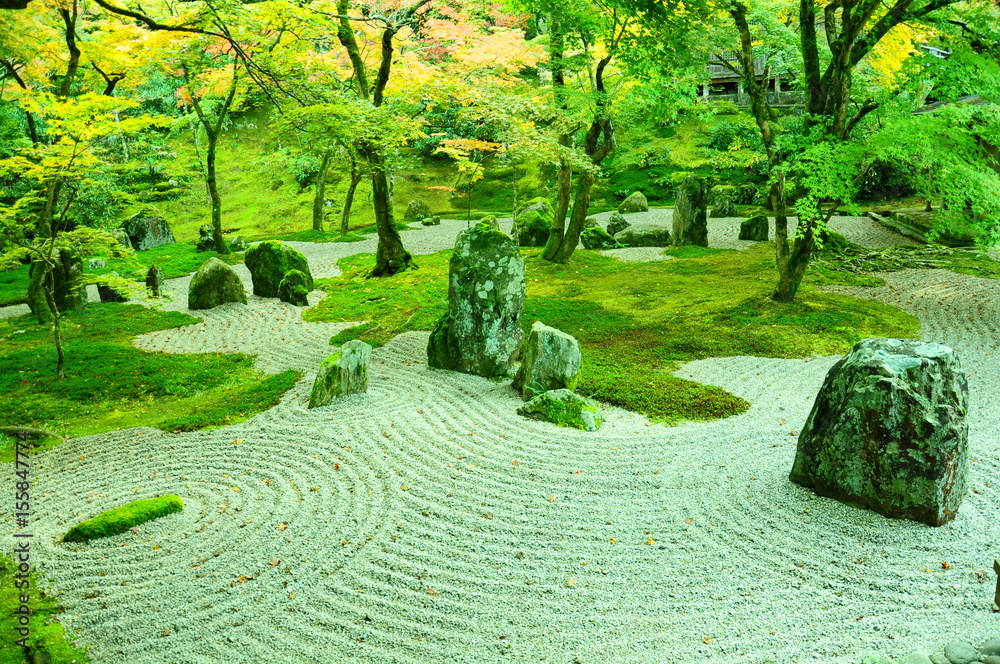 福岡の光明禅寺の庭園