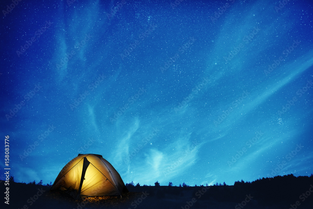 夜间照明露营帐篷