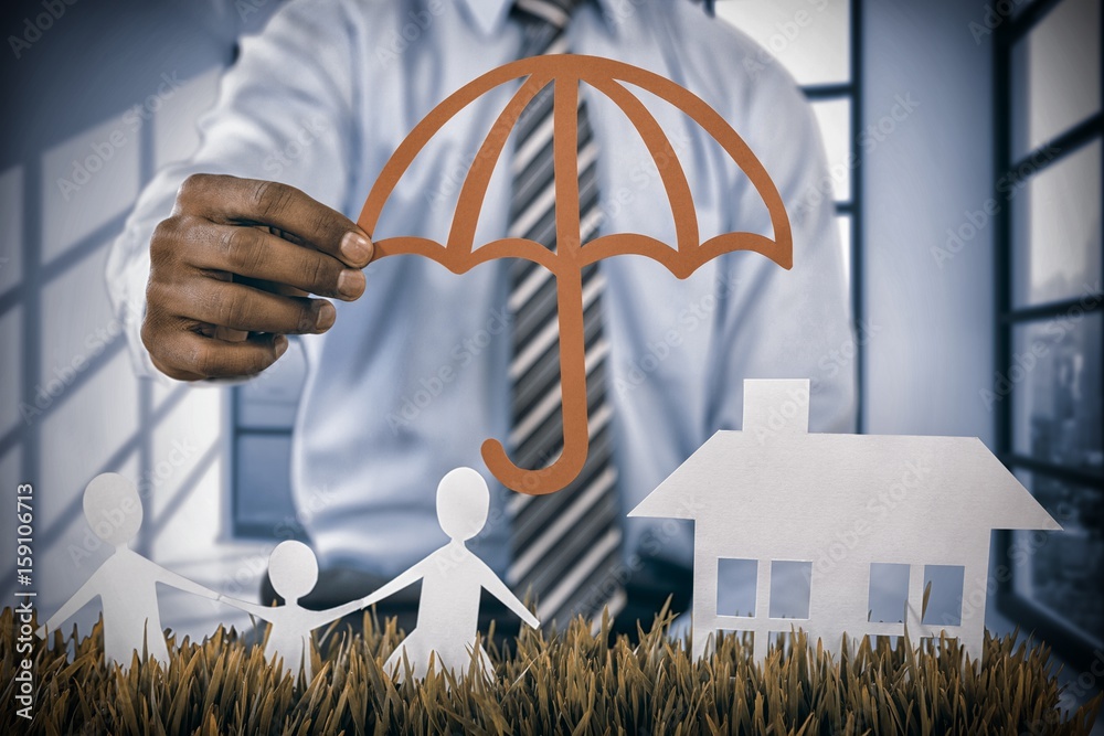 保险公司用红色雨伞保护家人的合成图像
