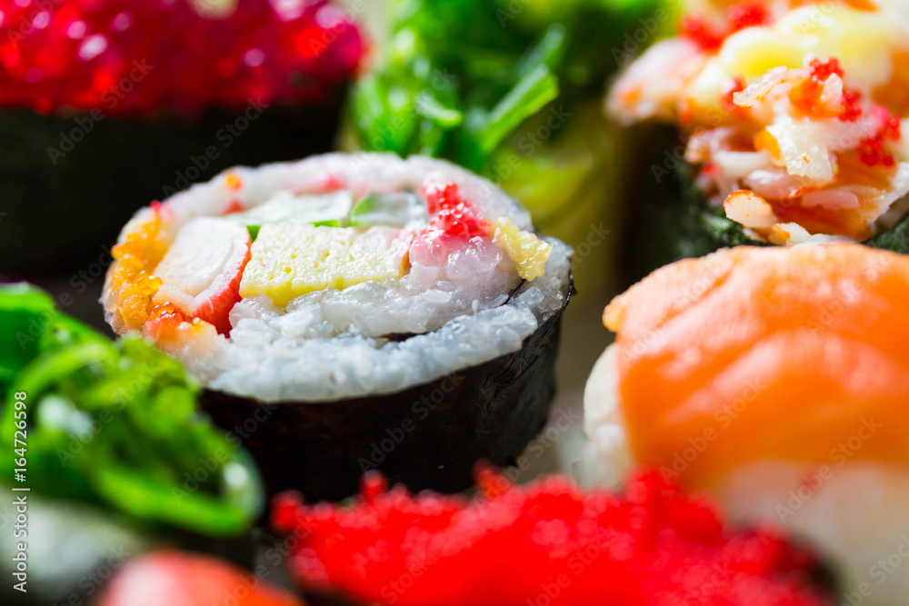 日本料理中的寿司或寿司