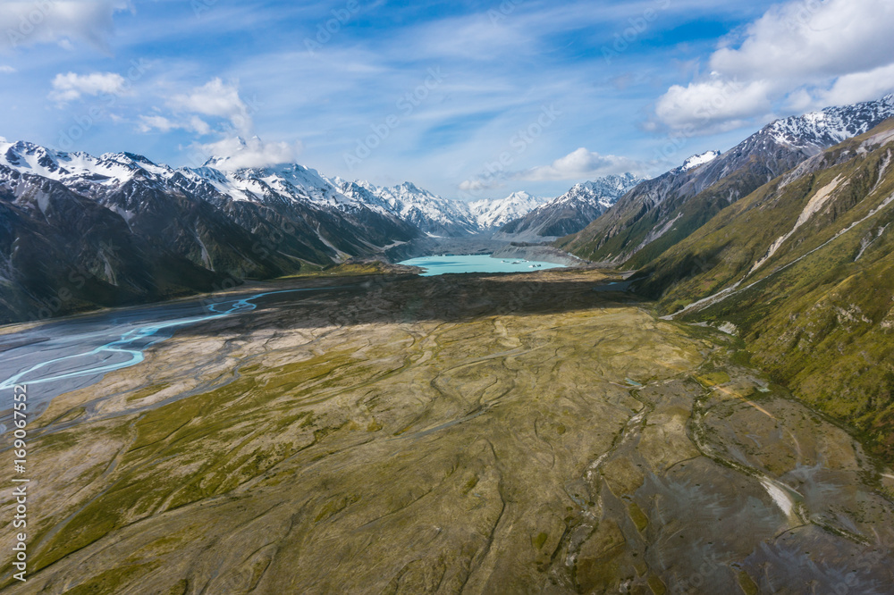 新西兰山脉鸟瞰图。