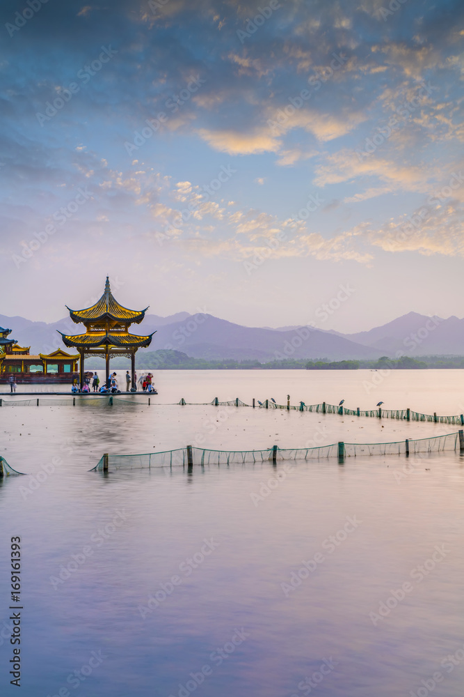 杭州西湖风景秀丽
