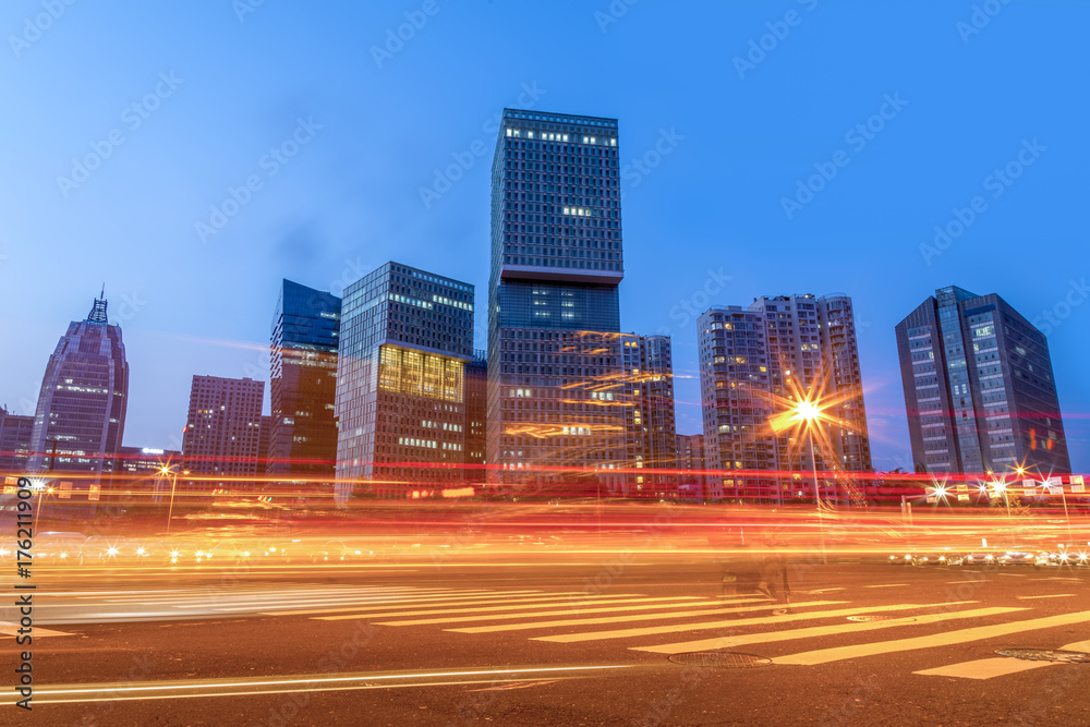 城市建筑、夜景与城市道路