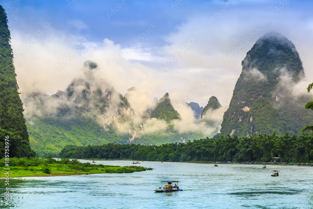 Guilin, Yangshuo, beautiful scenery of mountains and rivers