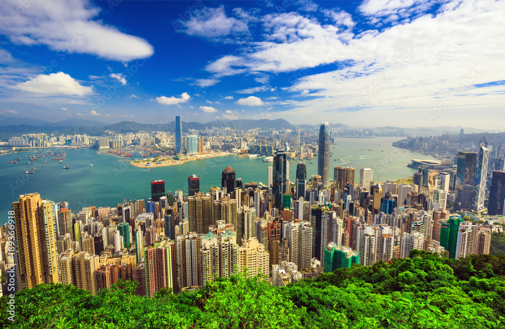 从中国维多利亚峰看香港城市天际线的迷人景色