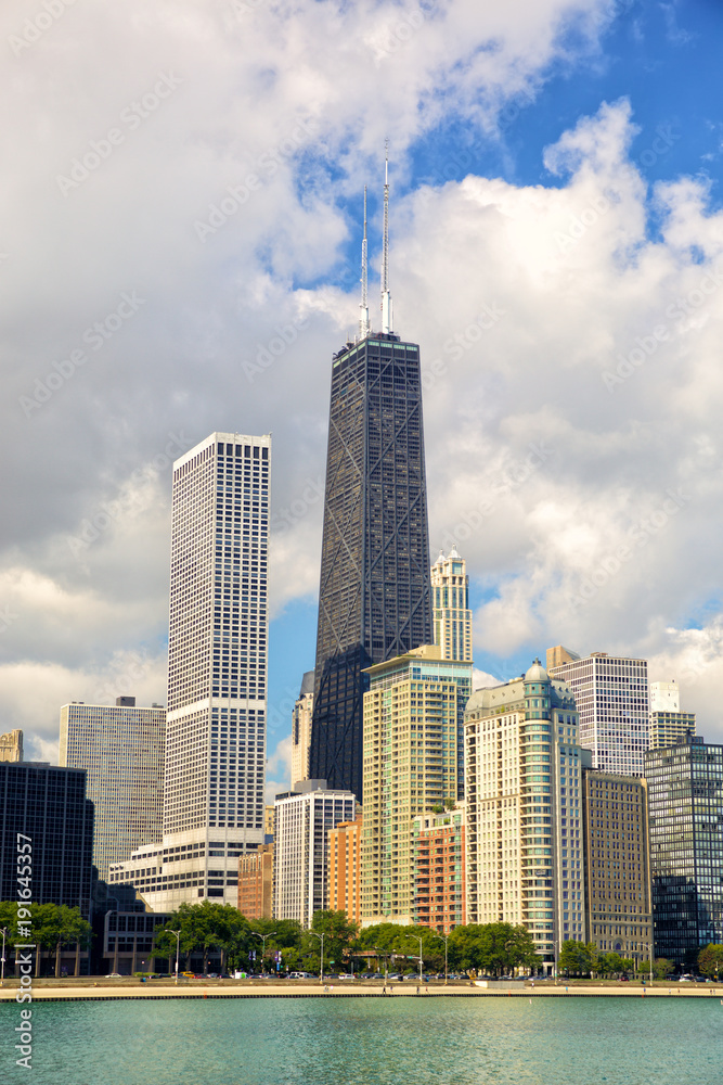 美国芝加哥摩天大楼林立的城市景观