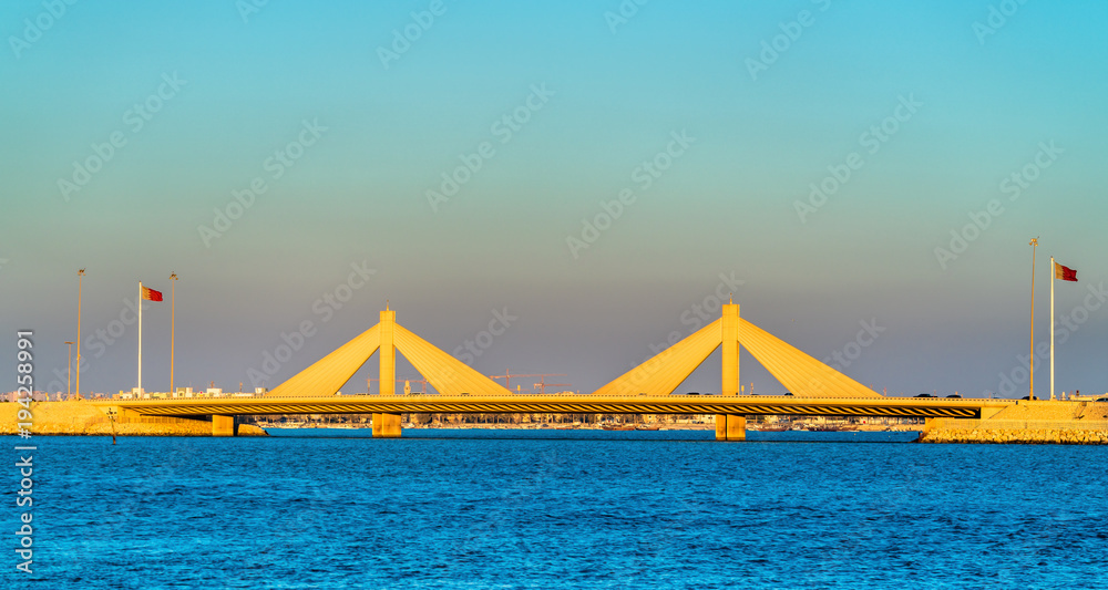 Shaikh Isa bin Salman连接巴林麦纳麦和穆哈拉克的堤道大桥