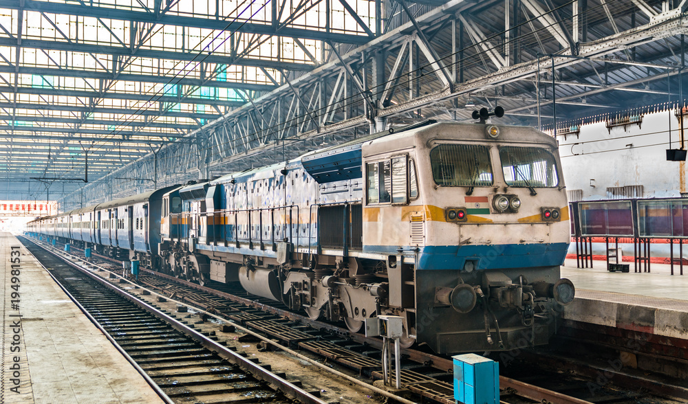 孟买Chhatrapati Shivaji Maharaj终点站的客运列车