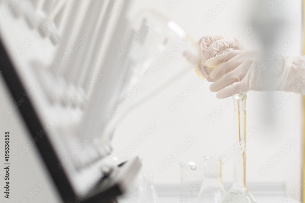 科学实验室或化学实验室，用于化学课或具有glas制药学校背景