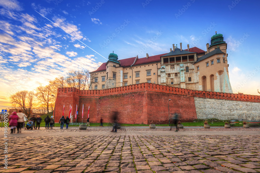 波兰克拉科夫日落时的皇家瓦维尔城堡