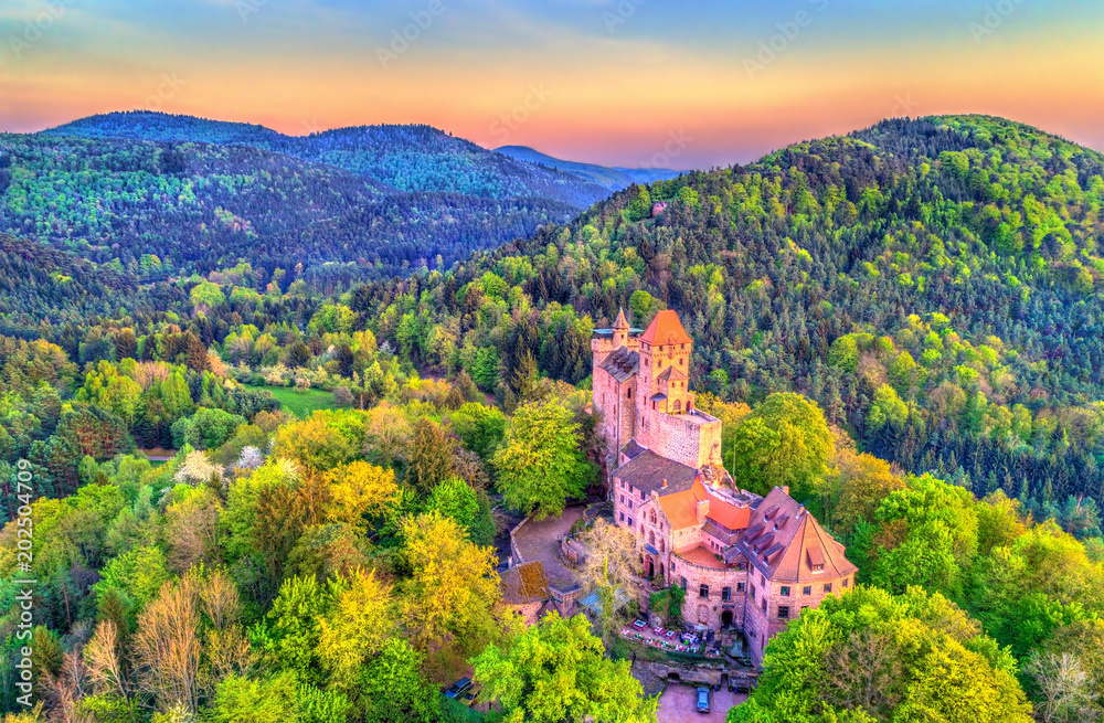 德国莱茵兰-普法尔茨州普法尔茨坦森林中的Berwartstein城堡