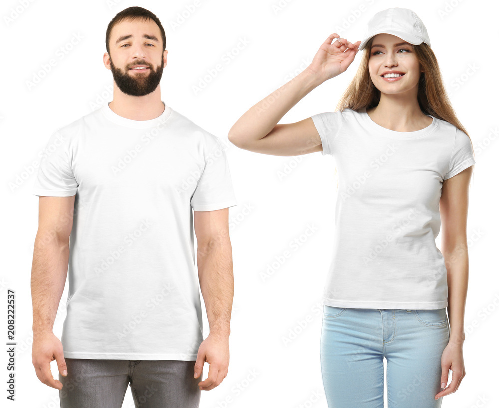 穿着白色背景时尚t恤的男女，正视图。设计实物模型