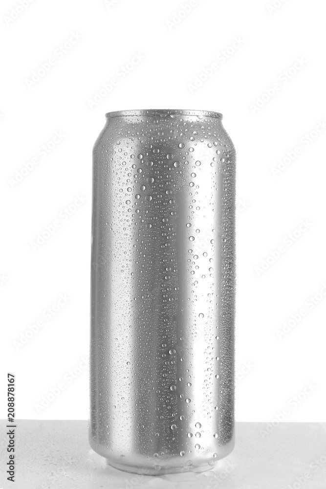 白底铝制啤酒罐