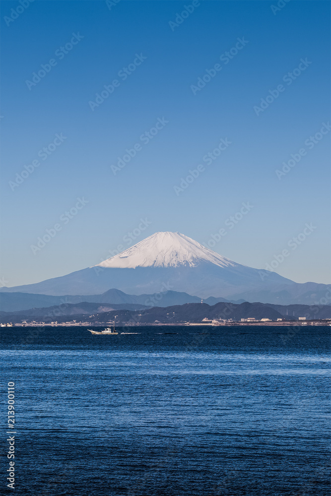 神奈川县的富士山和西米湾