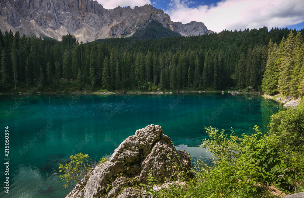 Trentino的Bellissimo lago di Carezza