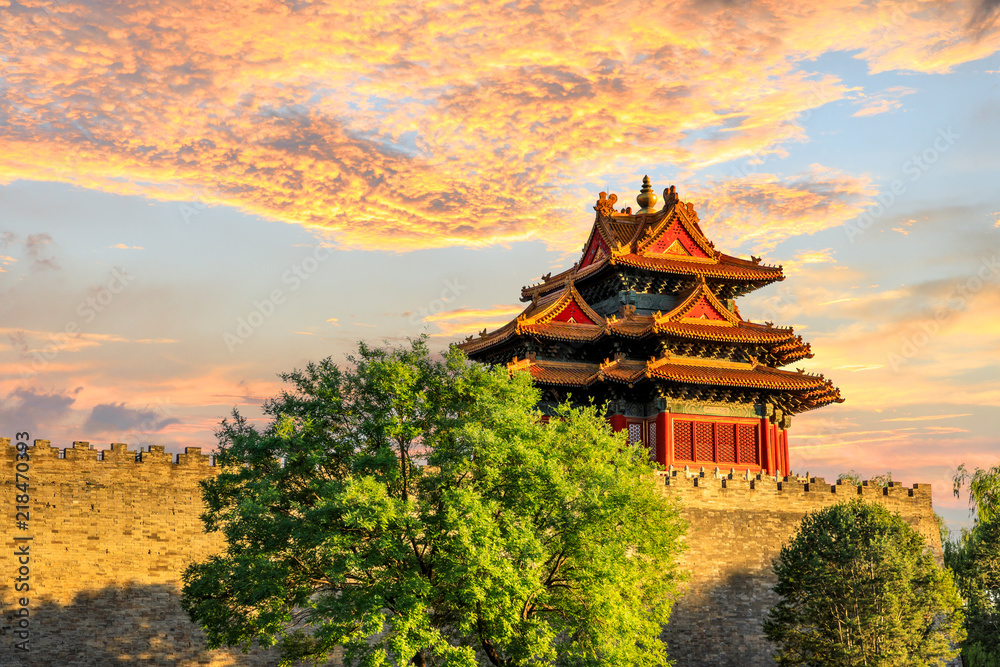 中国北京，日落时分的紫禁城望塔