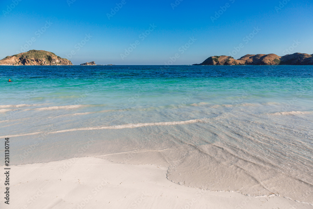 澳大利亚热带白沙滩，蓝海