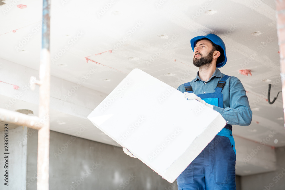 建筑工地建筑保温天花板安装泡沫板