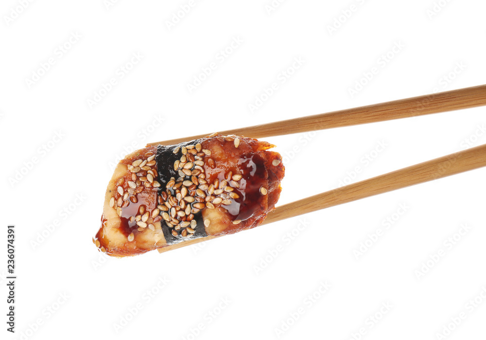 筷子配白底美味寿司