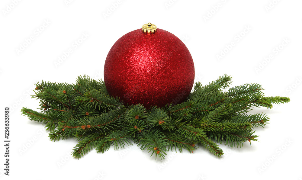 圣诞装饰：带锥形和冷杉树枝的红色球