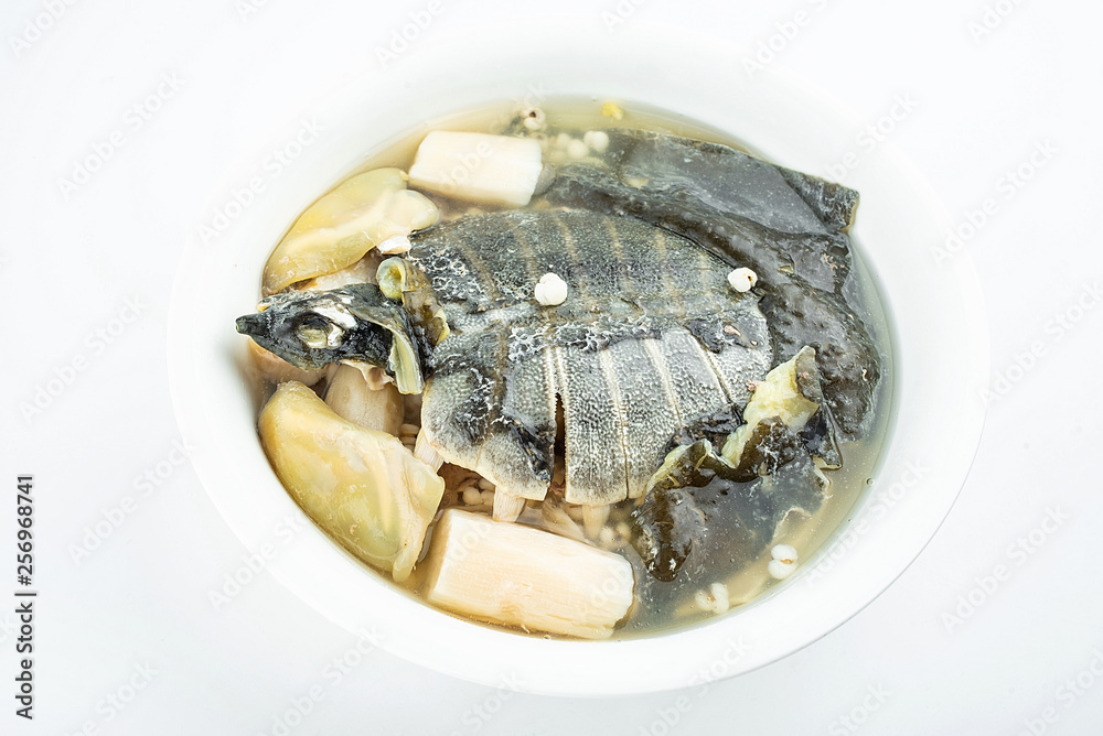 营养美味的山药糯米甲鱼汤