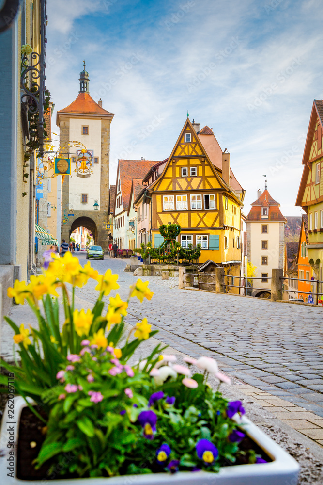 德国巴伐利亚州夏季的中世纪小镇Rothenburg ob der Tauber
