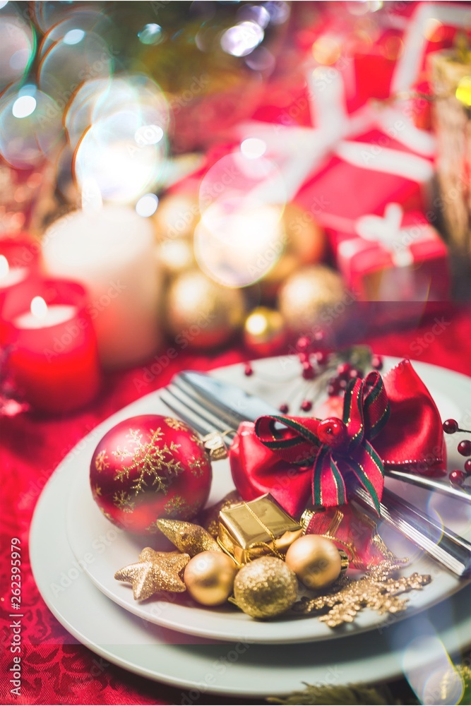 Christmas dinner decorations on table