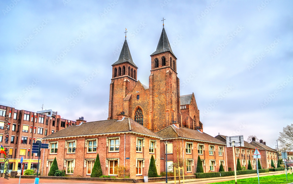 荷兰阿纳姆的Sint Walburgiskerk