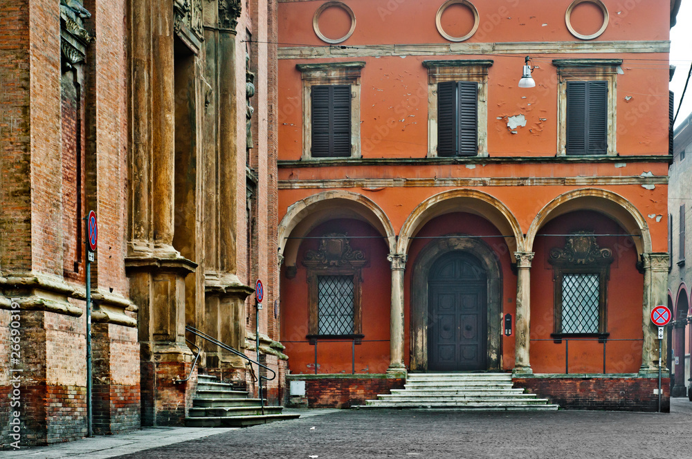 意大利博洛尼亚街景老建筑