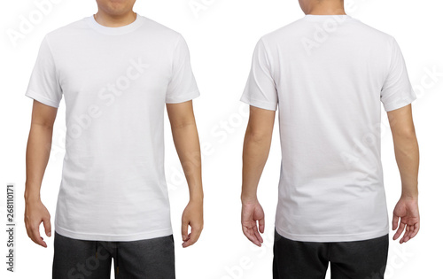 一个年轻人身上的白色t恤，白色背景。正面和背面视图。