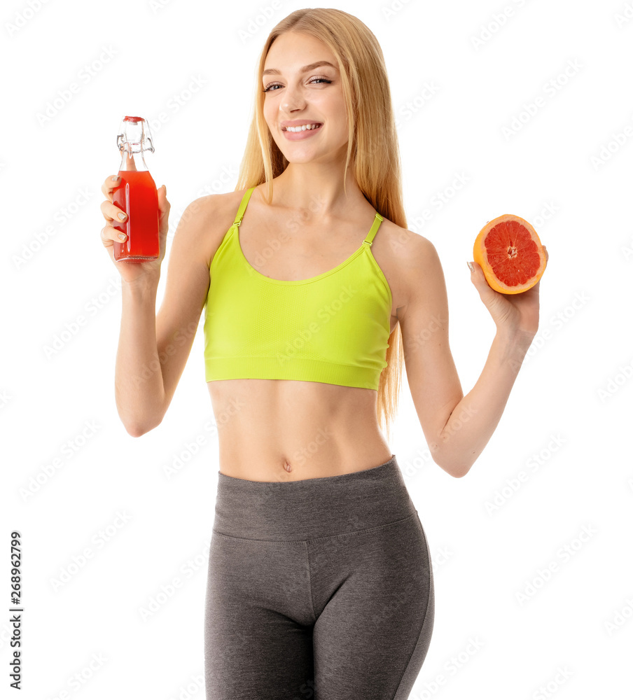 白底葡萄柚汁运动型年轻女子